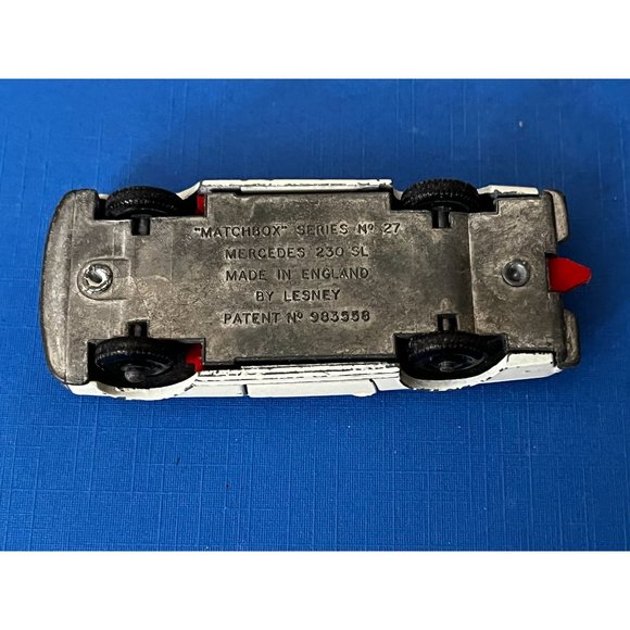 Vintage Matchbox Series No 27 Mercedes 230 SL  made in England white - Picture 8 of 9